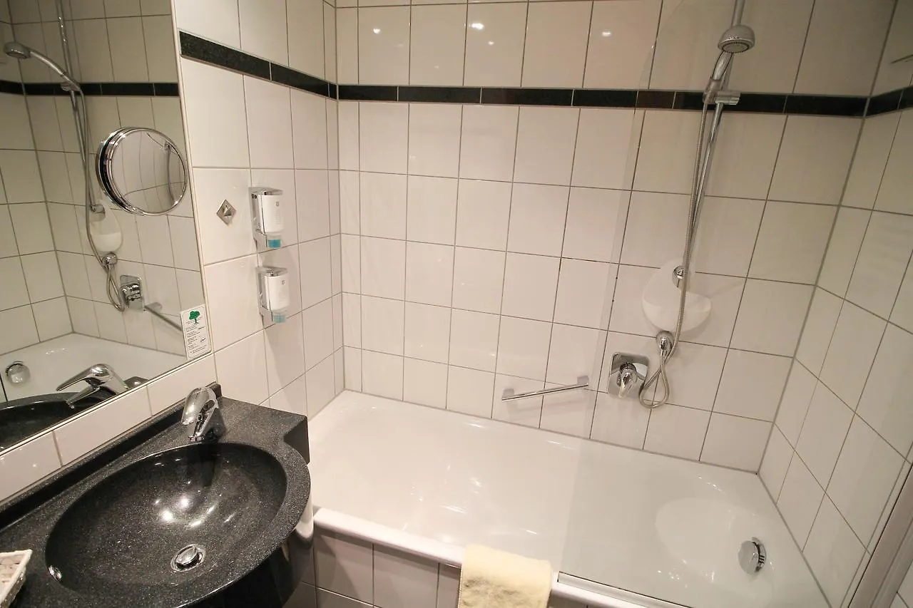 Hotel National Duesseldorf 3*, Düsseldorf